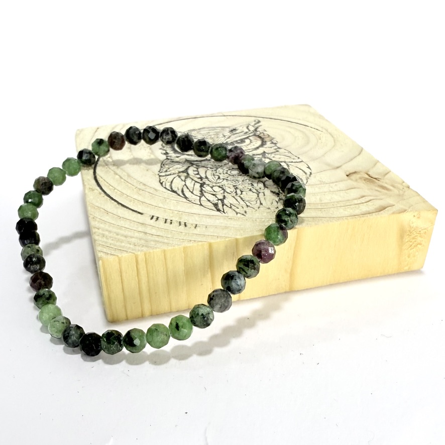 Zoisita con Rubi Facetada 2mm - Imagen 2